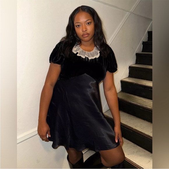 Doen Dresses & Skirts - Doen Adelie Mini Dress Velvet Satin Silk Lace Collar Black Medium EUC